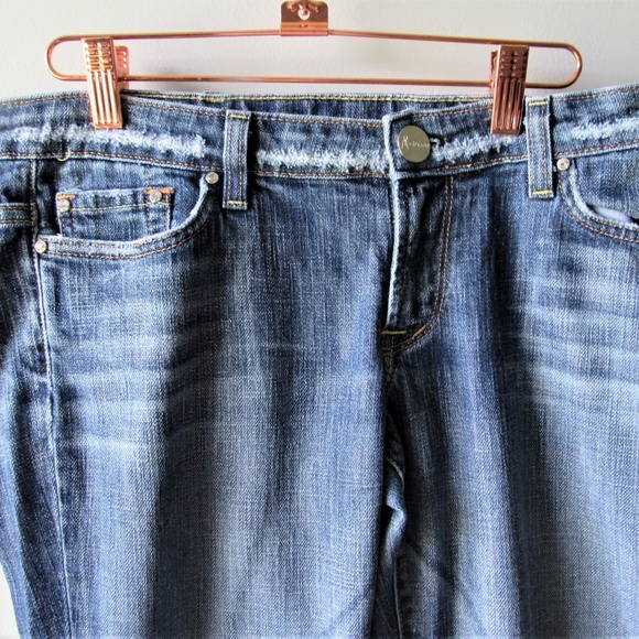 Marciano Size 28 distressed and embellished jeans - Picture 6 of 6